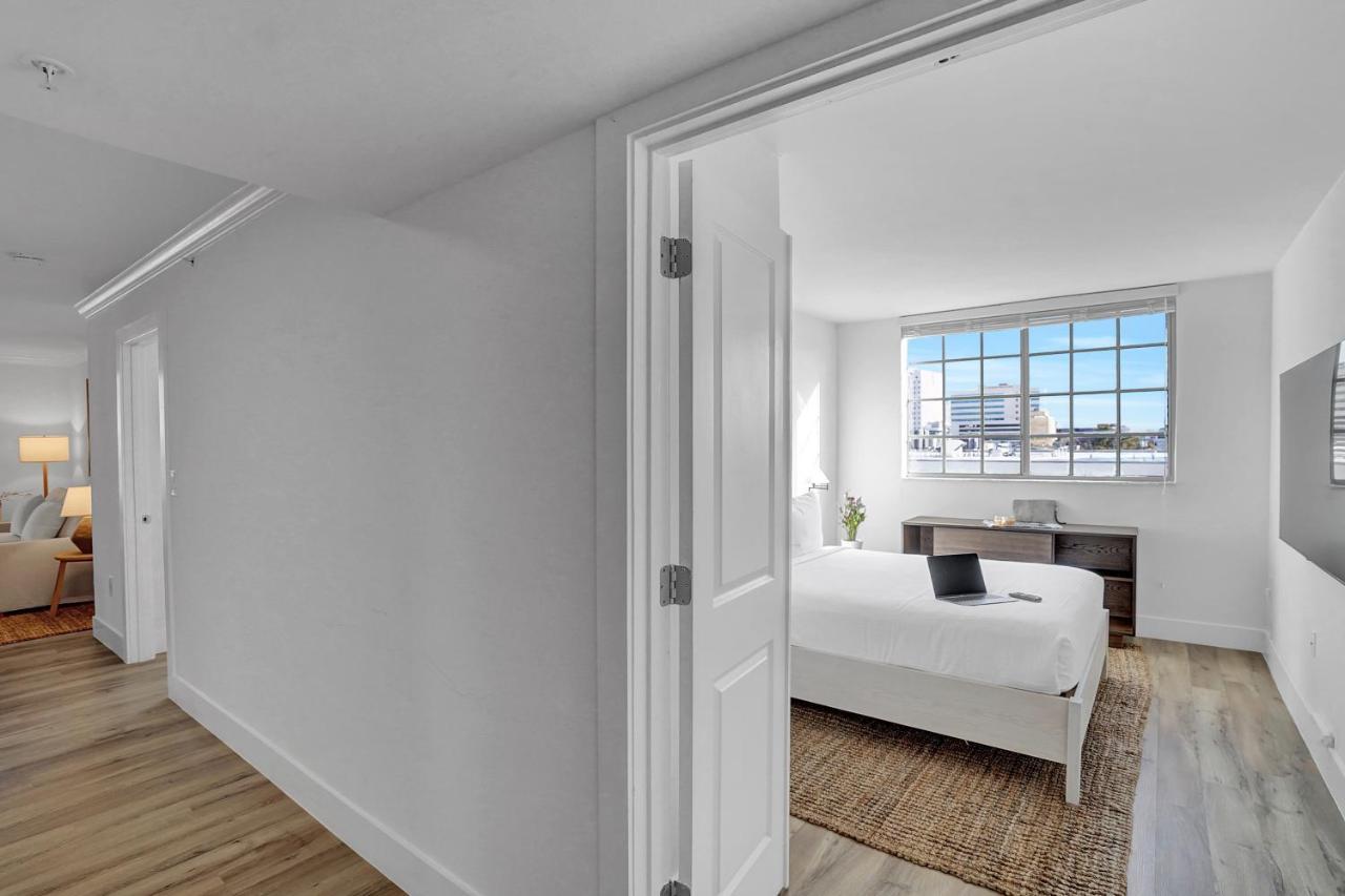 Dharma Home Suites Coral Gables At Gables Grand Plaza Miami Dış mekan fotoğraf