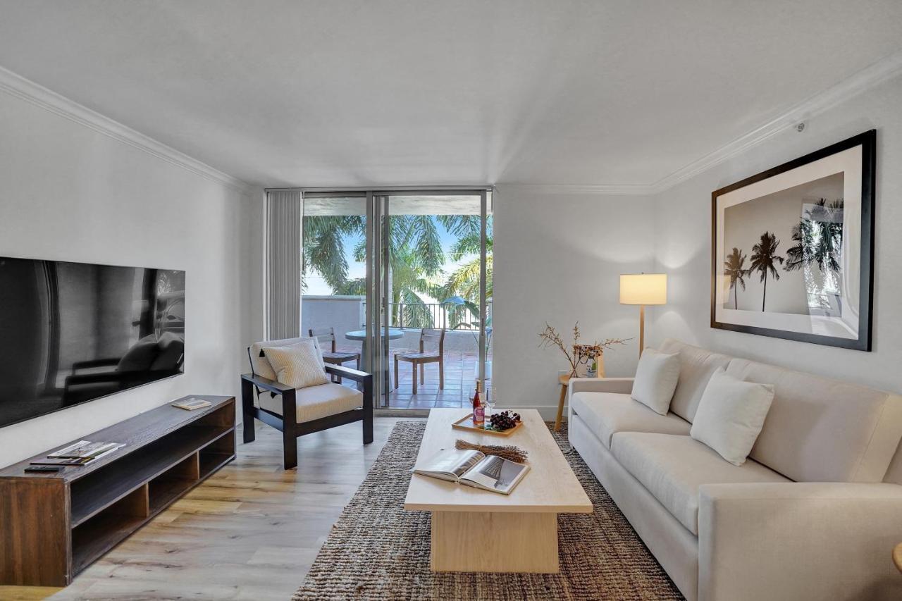 Dharma Home Suites Coral Gables At Gables Grand Plaza Miami Dış mekan fotoğraf