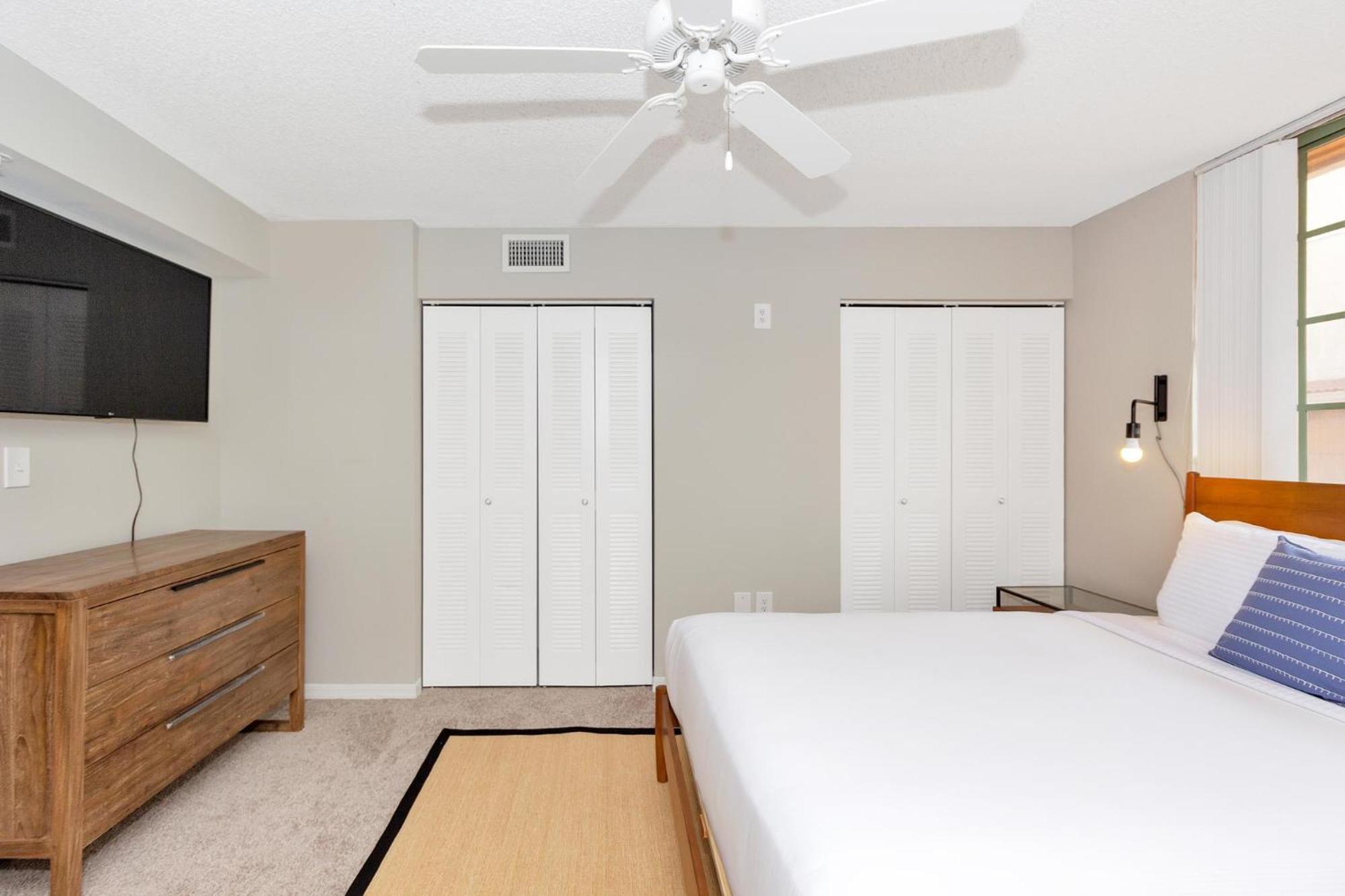 Dharma Home Suites Coral Gables At Gables Grand Plaza Miami Oda fotoğraf